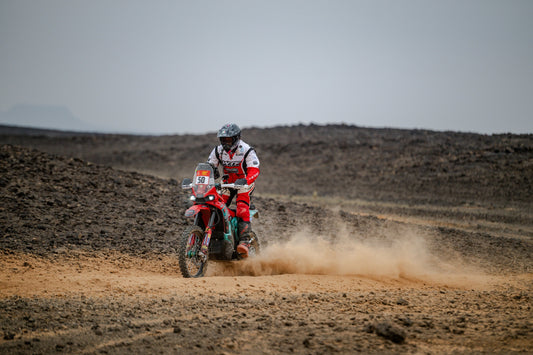 JAMES HILLIER 2025 DAKAR FINISHER ON KOVE
