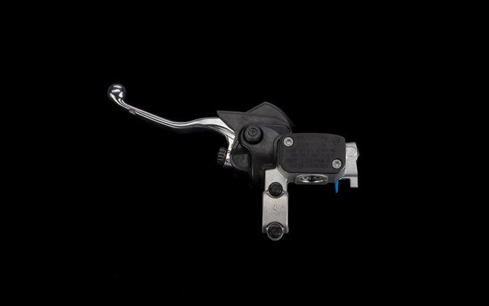 Rear hand brake master cylinder